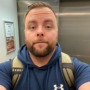 Meet your Posher, Aaron